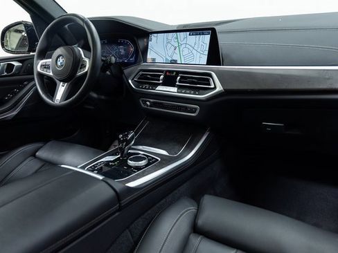 Used 2022 BMW X5 xDrive40i w/ M Sport Package image 26