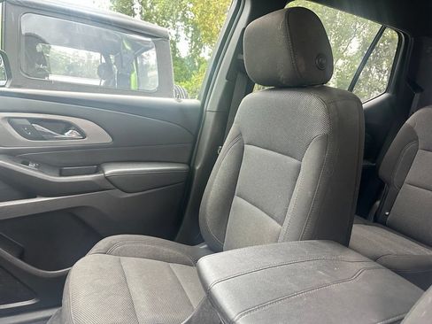 Used 2023 Chevrolet Traverse LT w/ LPO, Floor Liner Package AWD/4WD image 19