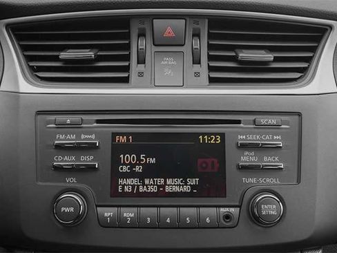 Used 2013 Nissan Sentra SL w/ Premium Pkg FWD image 7