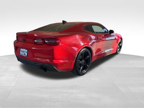 Used 2020 Chevrolet Camaro LT image 3