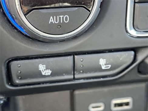 Used 2021 Chevrolet Tahoe Z71 w/ Z71 Off-Road Package image 22