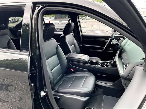 Used 2024 Chevrolet Traverse LT AWD/4WD image 11