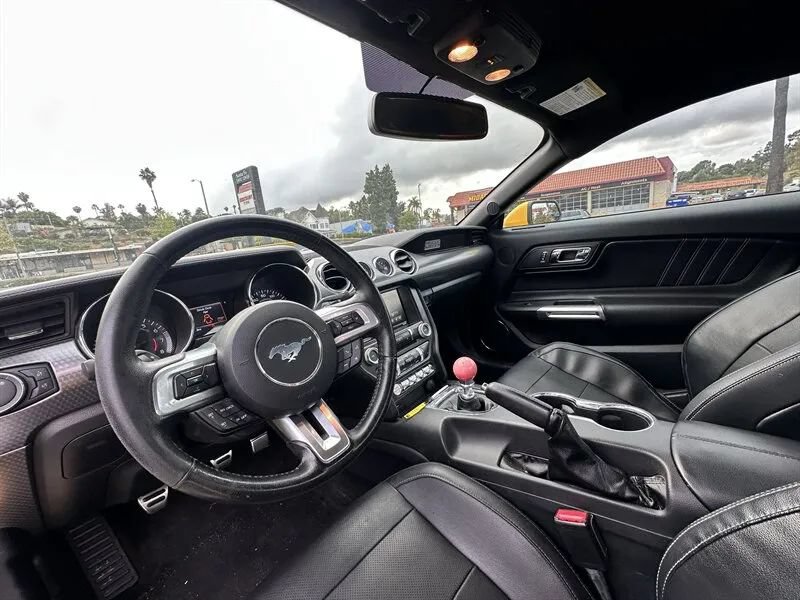 Used 2015 Ford Mustang GT RWD image 17