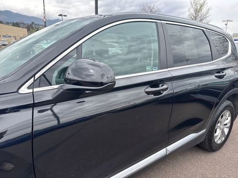 Used 2020 Hyundai Santa Fe SE FWD image 20