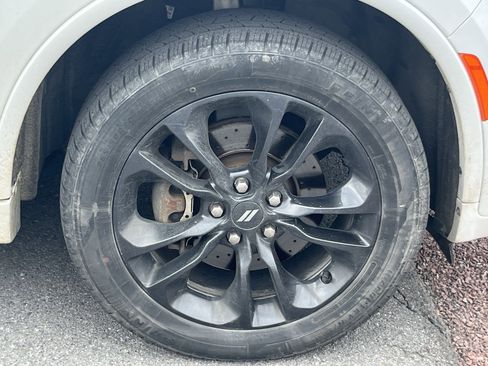 Used 2021 Dodge Durango SXT AWD/4WD image 2