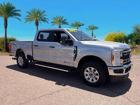 Certified 2023 Ford F250 XLT w/ FX4 Off-Road Package AWD/4WD image 6