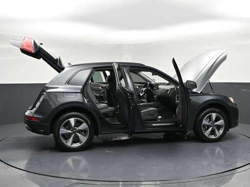 Used 2025 Audi Q5 2.0T Premium image 36