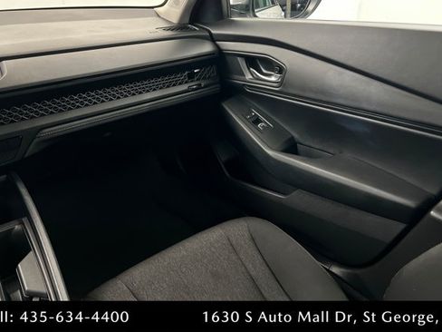 Used 2025 Honda Accord SE image 11
