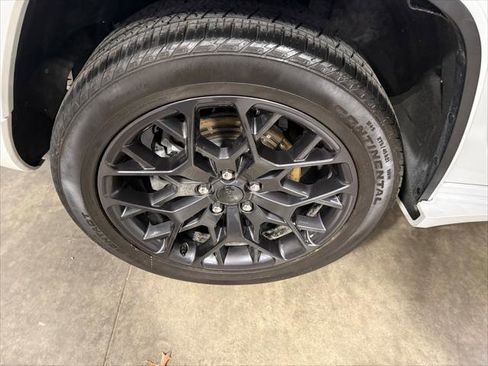 Certified 2024 Jeep Grand Cherokee L Summit image 30