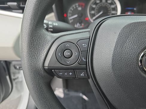 Certified 2022 Toyota Corolla LE image 17