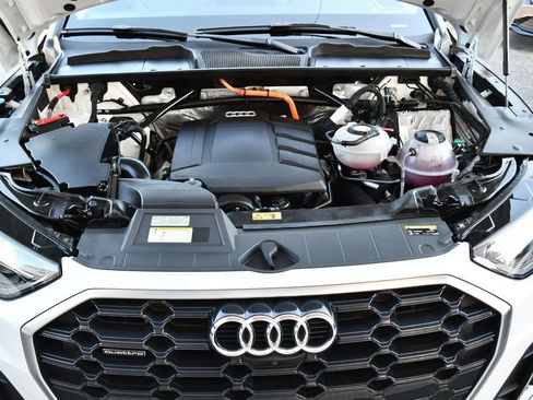 Used 2021 Audi Q5 e Premium Plus w/ Premium Plus Package AWD/4WD image 73