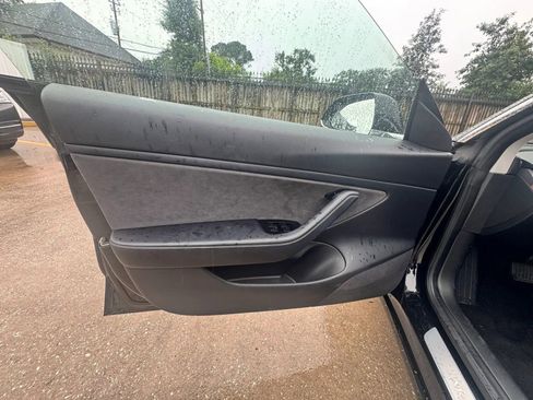 Used 2018 Tesla Model 3 Long Range RWD image 6