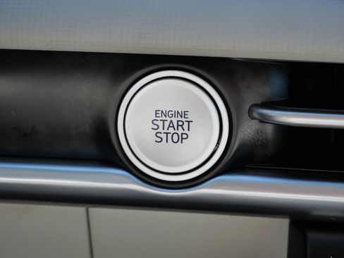 Certified 2025 Hyundai Tucson SE image 29