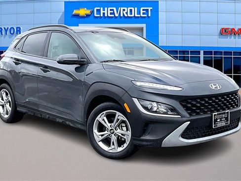 Used 2023 Hyundai Kona SEL image 1