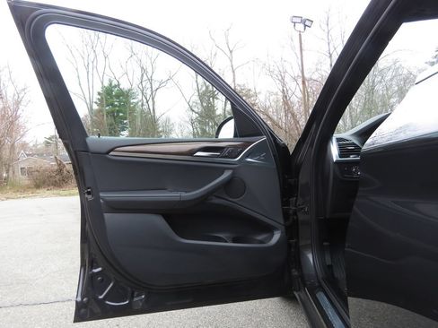 Used 2019 BMW X3 xDrive30i w/ Driving Assistance Package AWD/4WD image 9