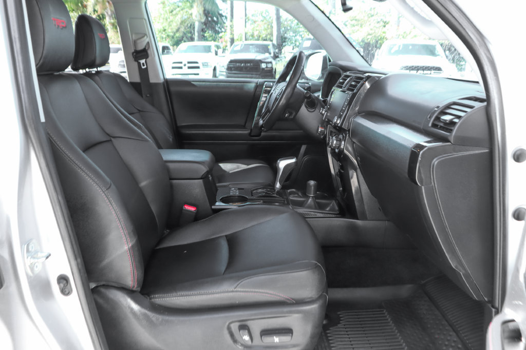 Used 2022 Toyota 4Runner TRD Off-Road Premium w/ Moonroof Package AWD/4WD image 38