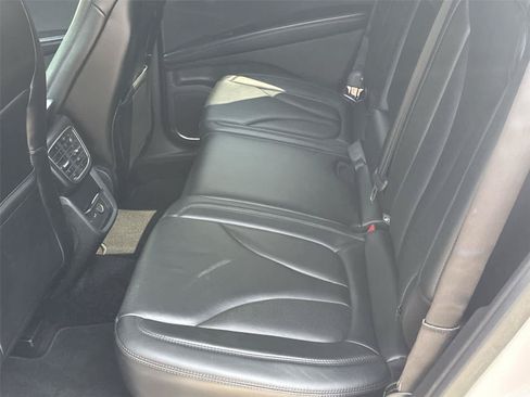 Used 2016 Lincoln MKX Select w/ Select Plus Package FWD image 15