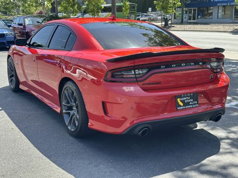 Used 2021 Dodge Charger Scat Pack w/ Plus Group RWD image 11