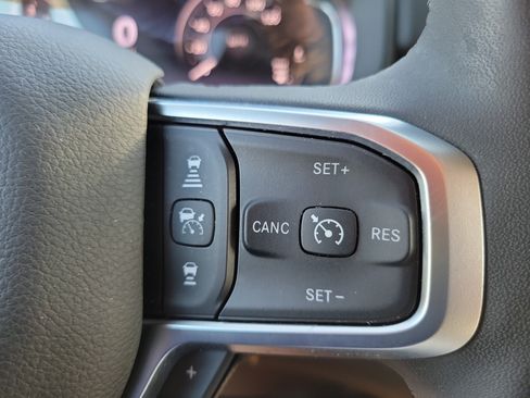 Used 2025 RAM 1500 Big Horn AWD/4WD image 18