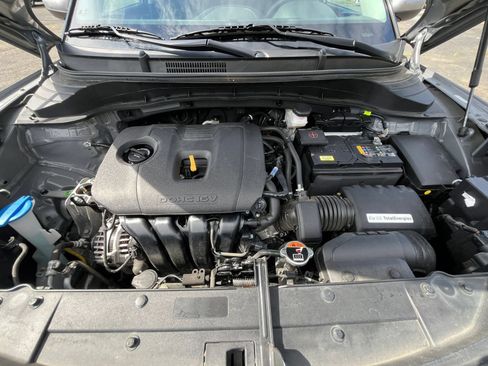 Used 2025 Kia Soul LX w/ LX Technology Package FWD image 32