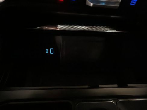 Used 2022 Ford F150 Lariat w/ Equipment Group 502A High image 30