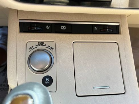 Used 2013 Lexus ES 350 w/ Luxury Pkg FWD image 32