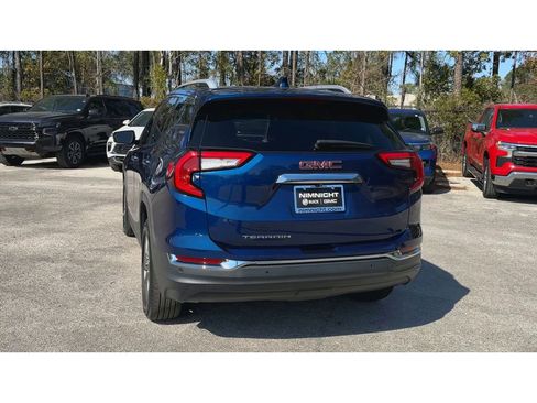 Certified 2022 GMC Terrain SLT image 7