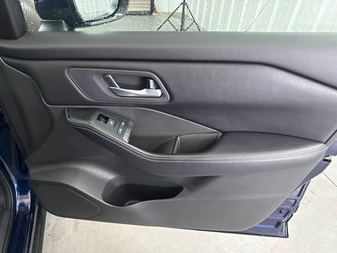 Used 2024 Nissan Rogue SV AWD/4WD image 20