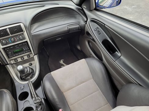 Used 2003 Ford Mustang Cobra image 23