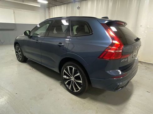Used 2025 Volvo XC60 B5 Plus AWD/4WD image 2
