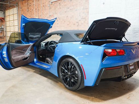 Used 2014 Chevrolet Corvette Stingray Convertible w/ 3LT Preferred Equipment Group RWD image 28