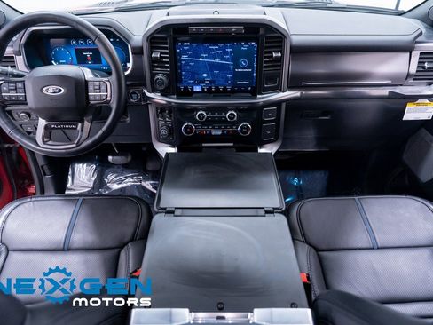 Used 2024 Ford F150 Platinum image 18