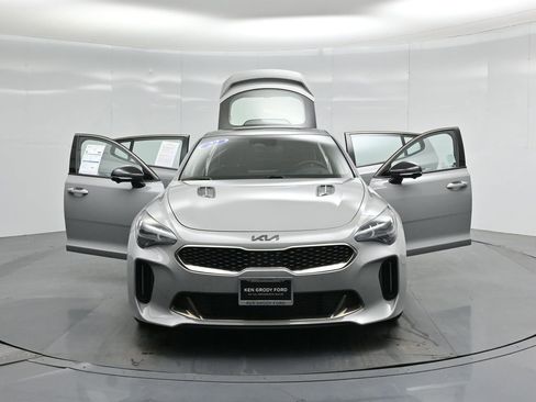 Used 2022 Kia Stinger GT2 w/ Scorpion Package image 31