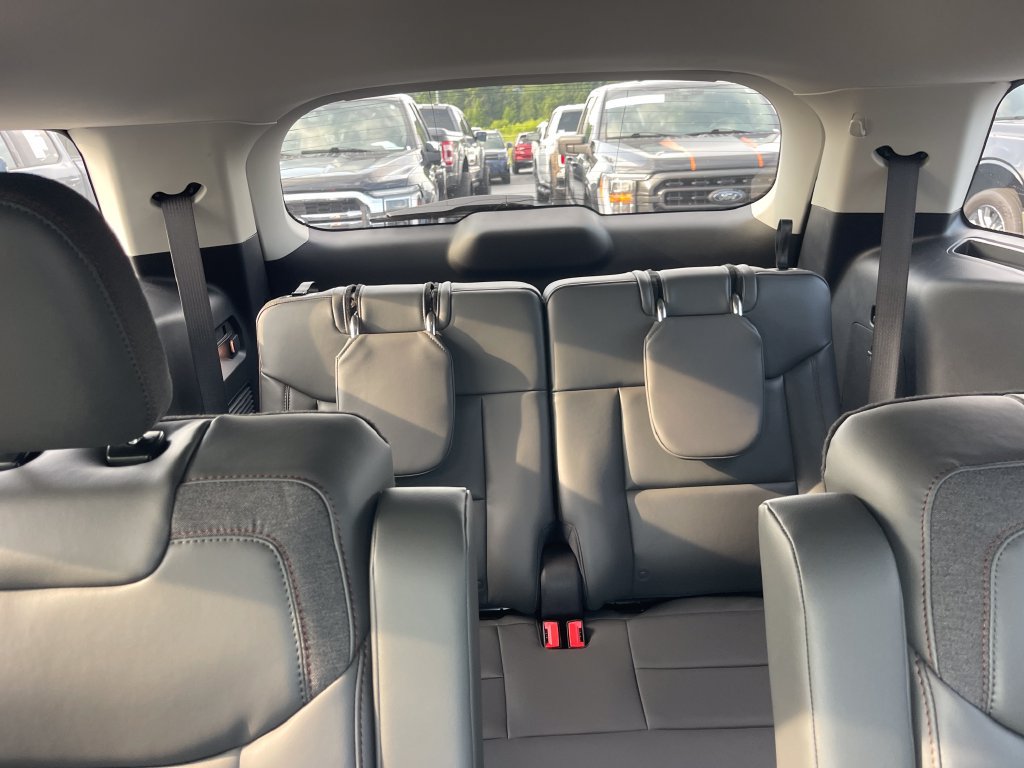 New 2026 Ford Explorer Active w/ Active Comfort Package RWD image 25