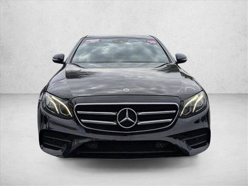 Used 2018 Mercedes-Benz E 300 image 2
