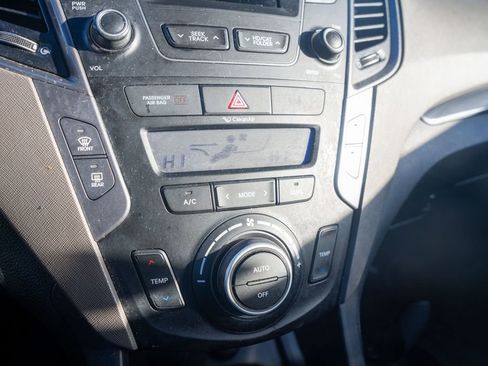 Used 2016 Hyundai Santa Fe Limited image 27