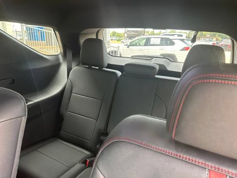 Used 2026 Chevrolet Traverse RS w/ LPO, Floor Liner Package FWD image 26