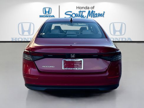 New 2025 Honda Accord SE image 5