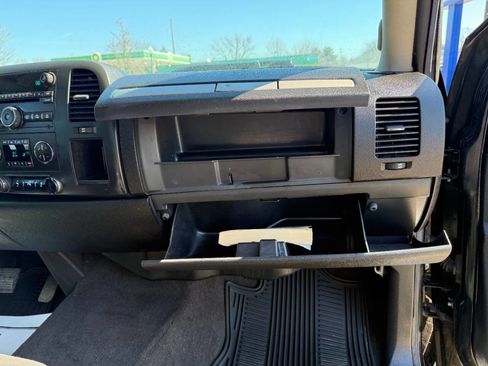 Used 2013 Chevrolet Silverado 1500 LT image 30