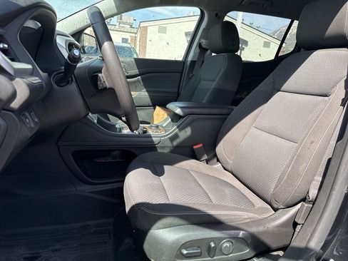 Used 2021 GMC Acadia SLE w/ Driver Convenience Package image 19