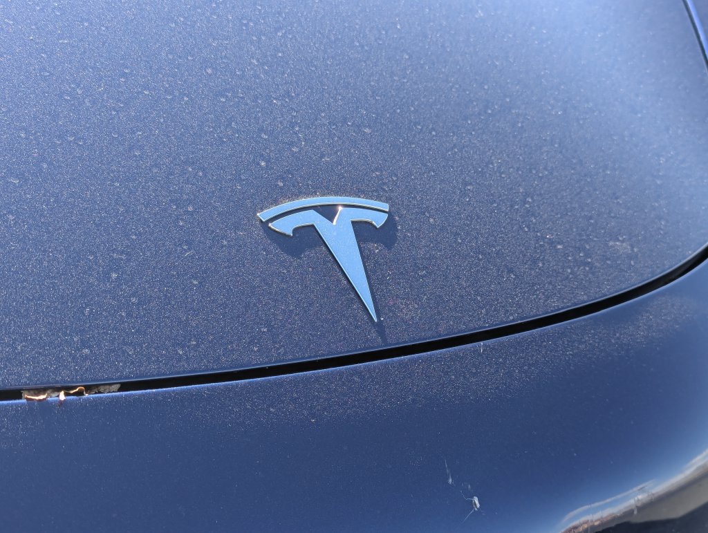 Used 2018 Tesla Model 3 AWD/4WD image 11