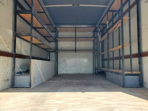 Used 2018 GMC Savana 3500 w/ Driver Convenience Package image 8