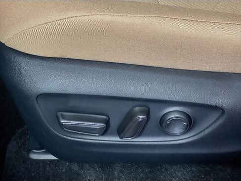 Used 2025 Toyota RAV4 XLE w/ Convenience Package FWD image 15