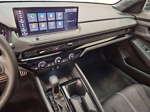 Certified 2023 Honda Accord Sport image 28