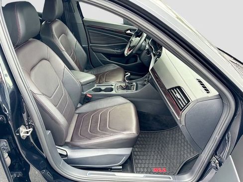 Used 2024 Volkswagen Jetta GLI Autobahn image 28