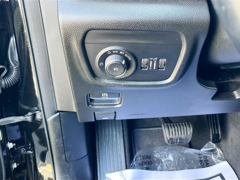 Used 2021 Jeep Grand Cherokee L Limited image 10