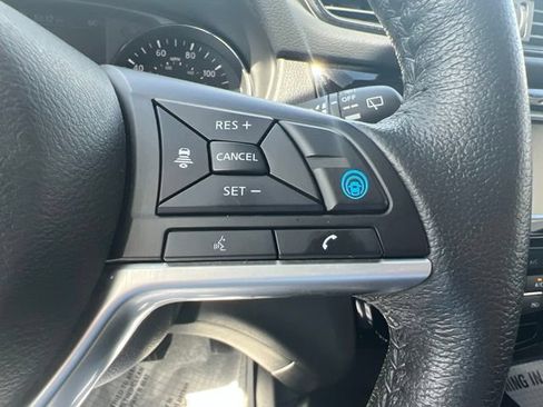 Used 2020 Nissan Rogue SV w/ Sun & Sound Touring Package AWD/4WD image 16
