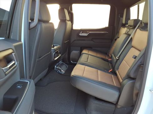 New 2026 Chevrolet Silverado 1500 High Country w/ Z71 Off-Road Package image 10