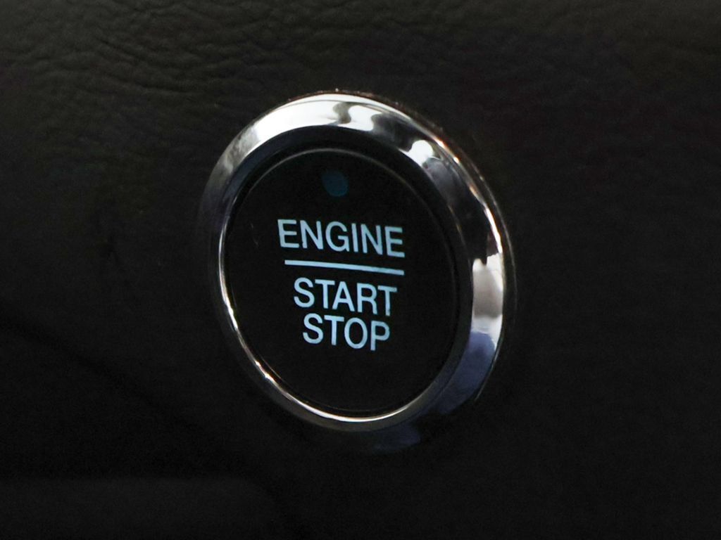 Used 2024 Ford Edge SEL w/ Convenience Package AWD/4WD image 39