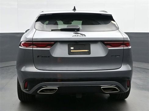 Used 2023 Jaguar F-PACE R-Dynamic S image 7